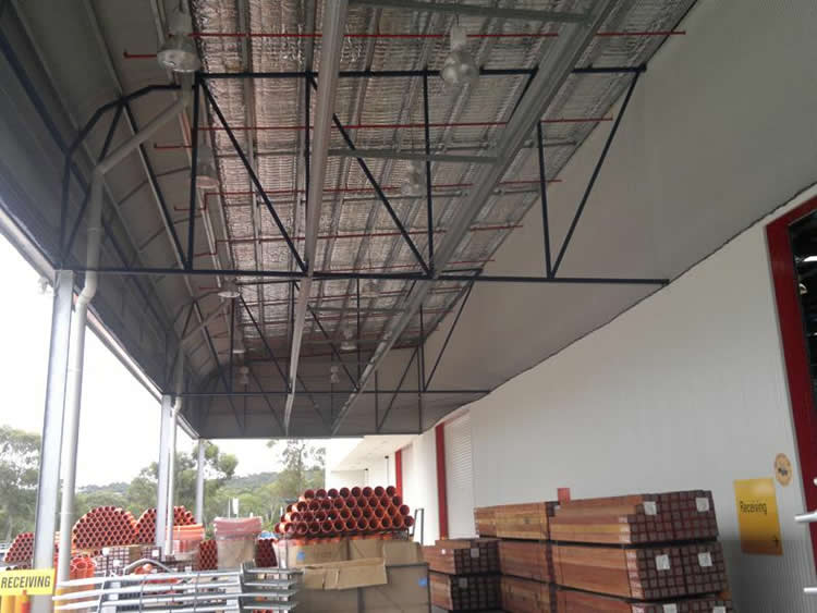 Barreiras físicas contra pombos